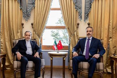Dışişleri Bakanı Fidan, İranlı mevkidaşı Arakçi ile görüştü