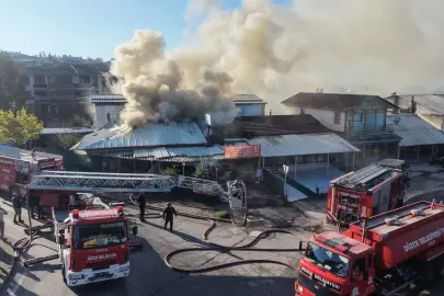 Düzce Bahçeşehir’de çatı yangınına anında müdahale
