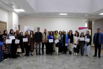 Elazığ’da 44 kursiyere girişimcilik ve dijital pazarlama eğitimi verildi