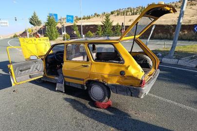 Elazığ’da trafik kazası: 1 ölü, 2 yaralı