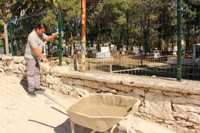 Elmalı Kızıltemeller Mezarlığı’nda güvenlik ve çevre düzenlemesi