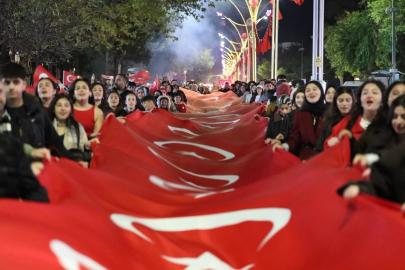Erzincan’da bayrak yürüyüşü