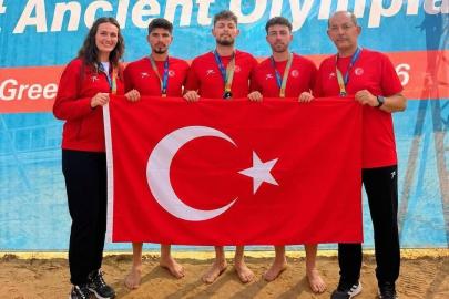 Erzincanlı milli sporcuların yer aldığı Türkiye, Air Badminton’da Avrupa ikincisi oldu