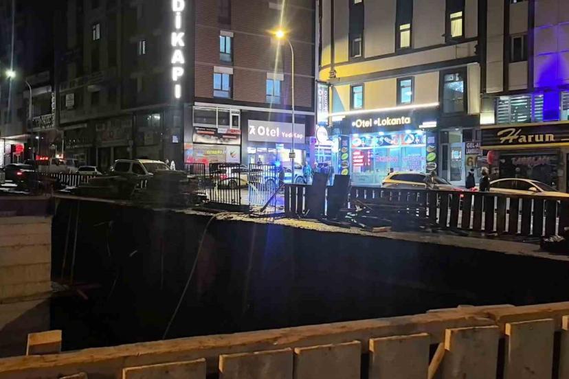 Erzurum’da sağanak alarmı: İnşaat alanında çökme meydana geldi, cadde trafiğe kapatıldı