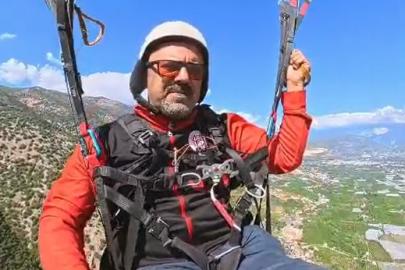 Finike'de keşfedilen doğal rampada ilk yamaç paraşütü uçuşu