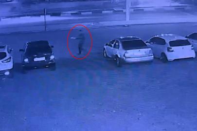 Galerideki 6 otomobili ateşe veren şüpheli tutuklandı
