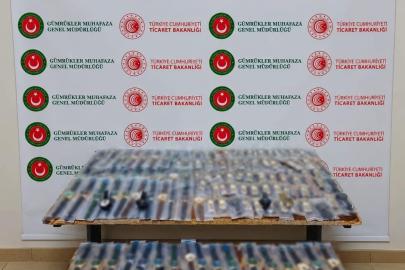 Hakkari’de 1,5 milyon TL’lik kaçak eşya ele geçirildi