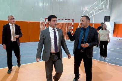 Hakkari’de Cumhuriyet İlk ve Ortaokuluna yeni spor salonu