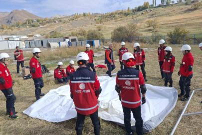 Hakkâri’de MEB AKUB ekibine AFAD eğitimi