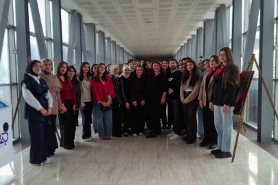 İletişim Fakültesi’nde "Sürdürülebilir yaşam için geri-dönüşüm" sergisi açıldı