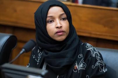 İlhan Omar'a yönelik soruşturmada yeni gelişme: Pasaportu ve telefonuna el konulduğu öne sürüldü