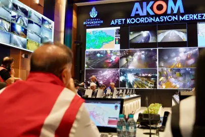 İstanbul’da son yılların en şiddetli yağışlarından biri yaşandı.. Sağanak kabusu: 2 can kaybı