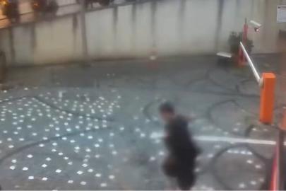 İstanbul'da su birikintisine basarak elektrik akımına kapılan çocuk hayatını kaybetti
