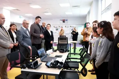 İzmir Aliağa'da geleceğin sınıfı açıldı