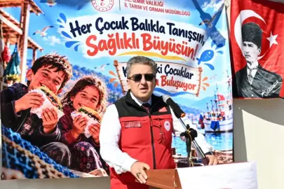 İzmir Menderes'te çocuklar balık ve kitapla buluştu