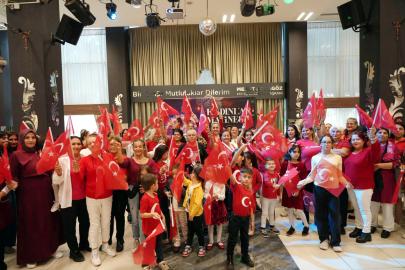 Kadınlar Matinesi’nde Cumhuriyet Bayramı coşkusu