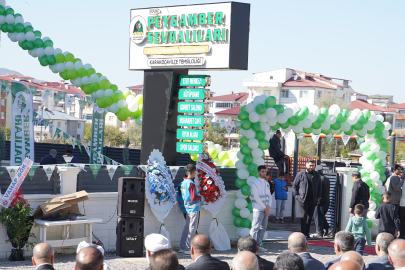 Karakoçan Peygamber Sevdalıları Eğitim ve Gençlik Merkezi görkemli törenle açıldı