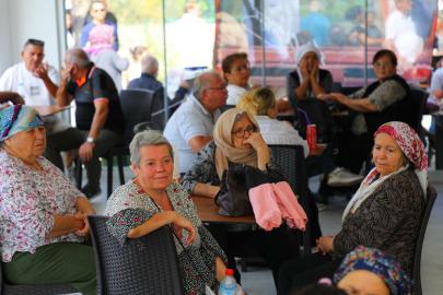 Karaova Emekli Kafe hizmete açıldı