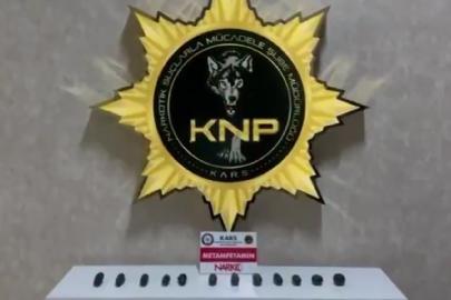 Kars’ta uyuşturucu kuryesi 2 İranlı tutuklandı