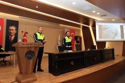Kayseri Talas'ta emniyet kemerine simülasyonlu anlatım