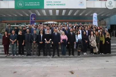 Konya'da gençler ve iş dünyası aynı masada buluştu
