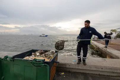 Körfez’de yağmur sonrası yüzey temizliği