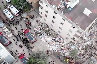 Maltepe'de çöken binada arama çalışmaları sürüyor: 2 kişi hayatını kaybetti
