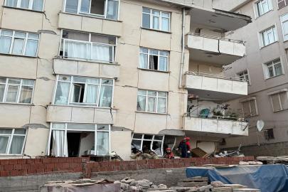 Maltepe'de çöken binanın mimarı ve şantiye şefi gözaltına alındı