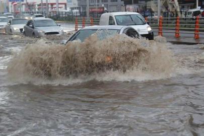 Meteorolojiden 2 il için turuncu, 3 il için sarı kodlu uyarı