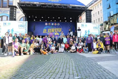 Ordu Yarı Maratonu'nda şampiyonlar ödüllerini aldı