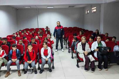 Palu’da ilkokul öğrencilerine gıda ve su israfı eğitimi