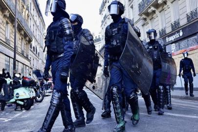 Paris'te 2 Kasım'a kadar sokağa çıkma kısıtlaması uygulanacak