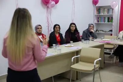 Pembe farkındalıkla erken teşhise güçlü vurgu