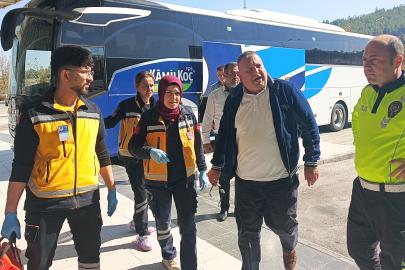 Rahatsızlanan otobüs şoförü hastaneye götürüldü