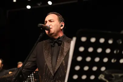 Sakarya'da Zeki Müren’in unutulmaz şarkıları yankılandı