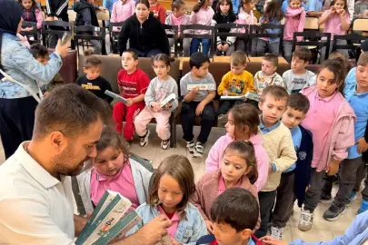 Sakaryalı minikler “Bir Hikaye Bin Neşe” ile eğlendi