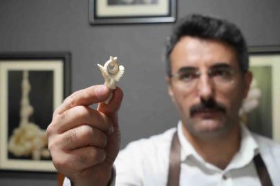 Sanatını dişte, taşta ve ahşapta yaşatıyor