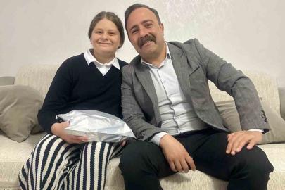 Şehit kızlarına Dünya Kız Çocukları Günü’nde anlamlı jest