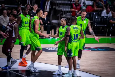 Tofaş ligde Esenler Erokspor'u ağırlıyor