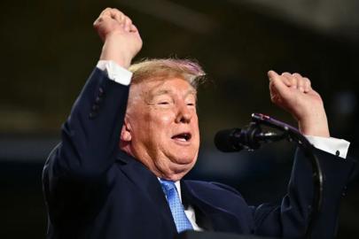 Trump'ın gözü okyanusta: Amerika'ya bir nehir ve göl yetmezmiş!