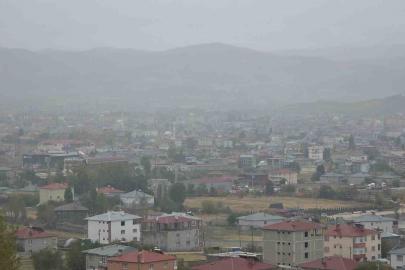 Van’da sis ve yağmur etkili oldu