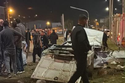 Van’da tır ile otomobil çarpıştı: 1 ölü, 4 yaralı