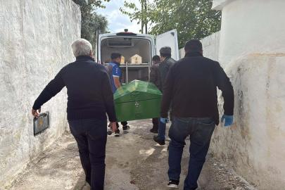Yalnız yaşadığı evinde ölü bulundu