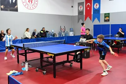 Yalova'da raketler Cumhuriyet coşkusu için yarıştı