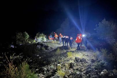 Yazılı Kanyon'da mahsur kalan 10 kişi için kurtarma çalışmaları sürüyor
