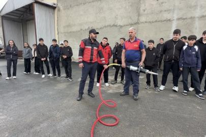 Yüksekova’da İtfaiye Haftası renkli ve bilinçlendirici etkinliklerle sona erdi